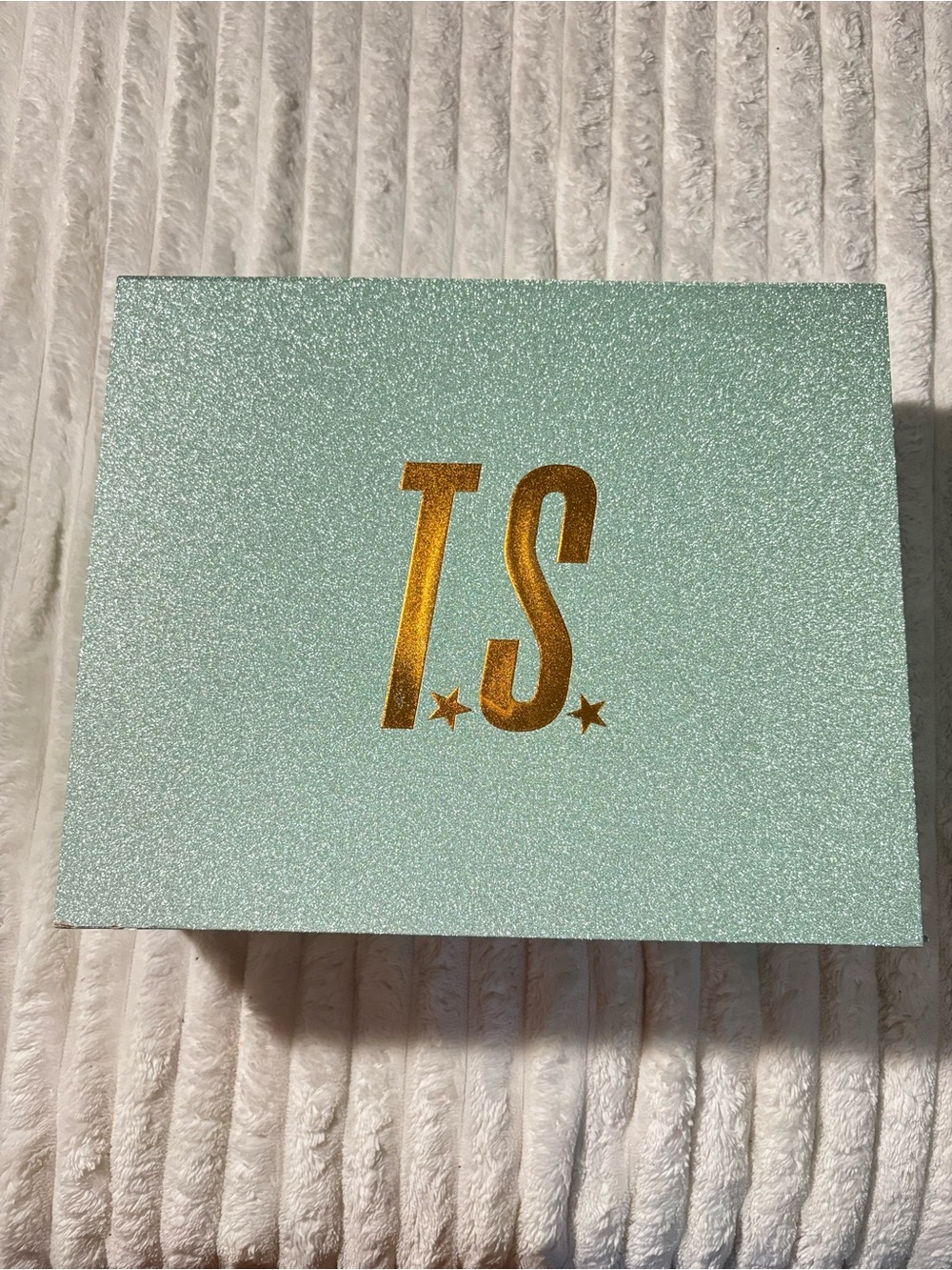 Taylor Swift “The Life of A Showgirl” crewneck sweatshirt and CD box set. - Picture 1 of 7